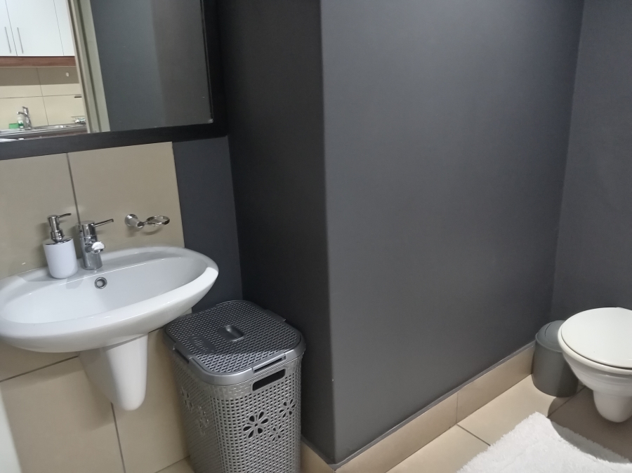 To Let 1 Bedroom Property for Rent in Herolds Bay Western Cape